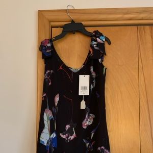 black floral top new with tags size XS